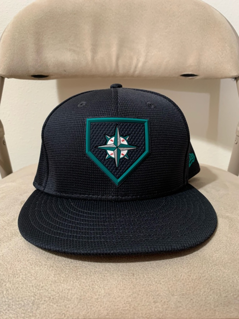 Seattle Mariners New Era 59FIFTY Fitted Hat (2022 Clubhouse)